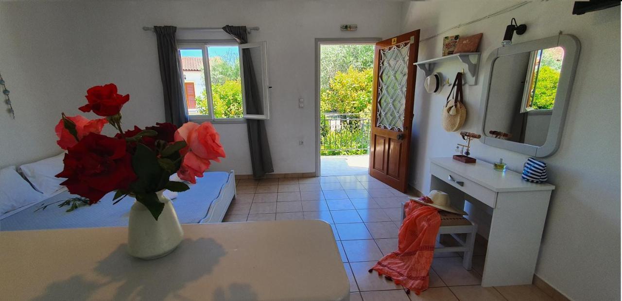 Aphrodite Studios & Apt With Pool Lakka  Ngoại thất bức ảnh