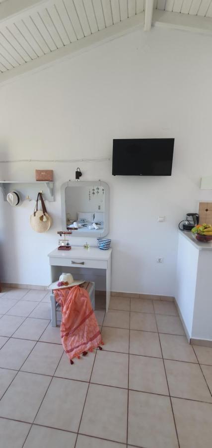 Aphrodite Studios & Apt With Pool Lakka  Ngoại thất bức ảnh