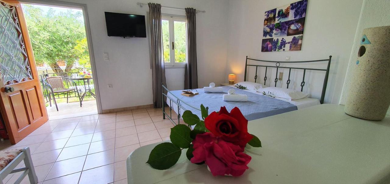 Aphrodite Studios & Apt With Pool Lakka  Ngoại thất bức ảnh